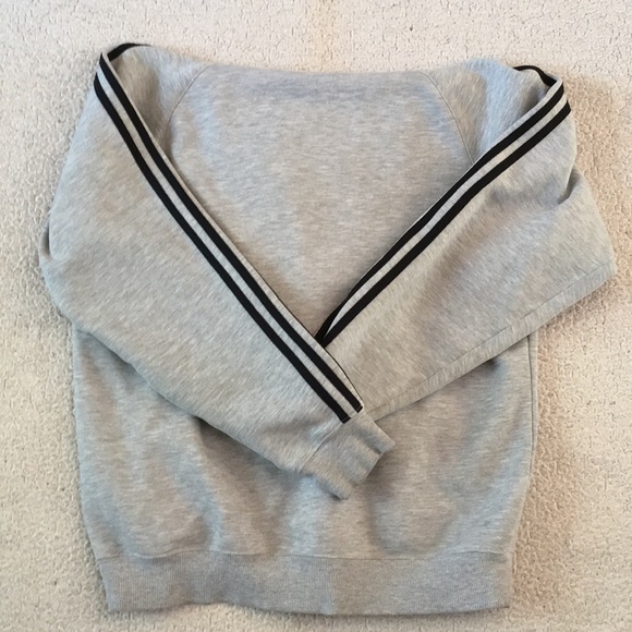 Adidas Grey 3 stripe hoodie - Picture 4 of 4